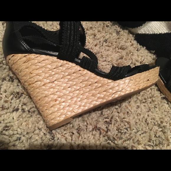 Black Jessica Simpson Wedges - Picture 3 of 8
